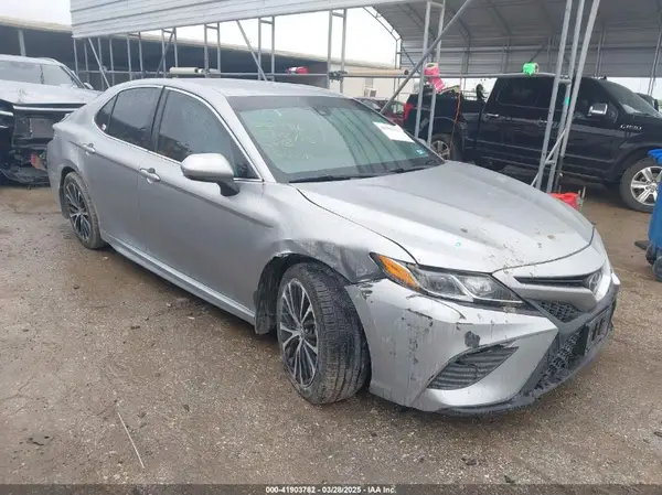 4T1B11HK9KU698049 2019 TOYOTA CAMRY - Image 1