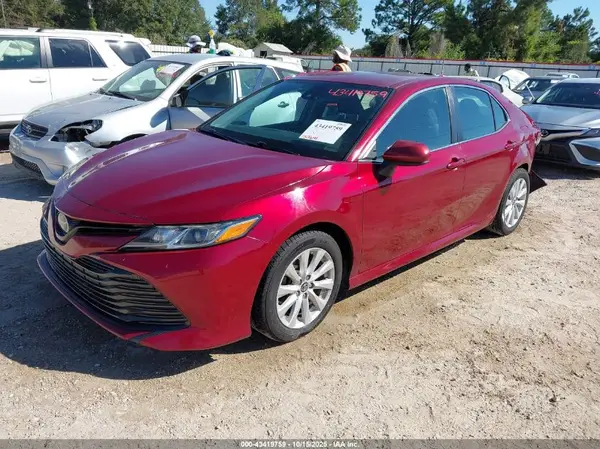 4T1B11HK9KU699279 2019 TOYOTA CAMRY - Image 2