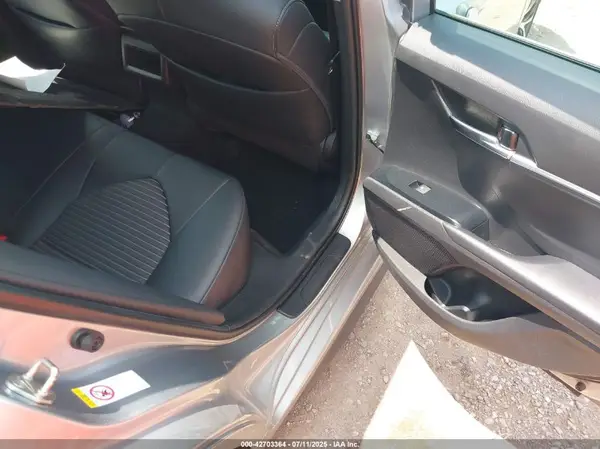 4T1B11HK9KU705873 2019 TOYOTA CAMRY - Image 8