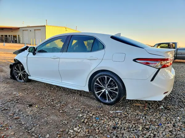 4T1B11HK9KU706036 2019 TOYOTA CAMRY - Image 2