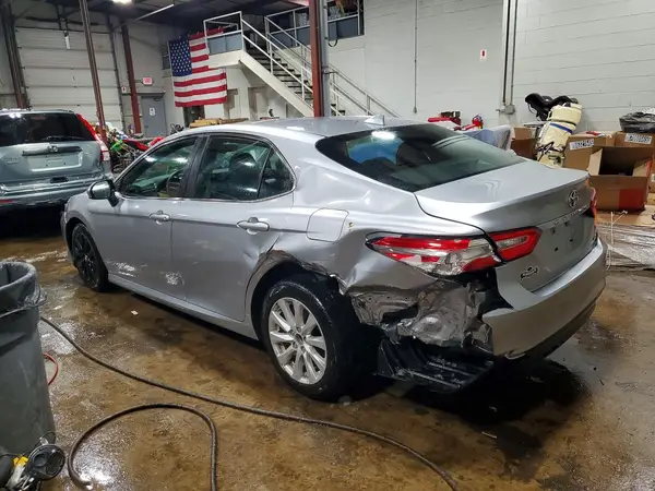 4T1B11HK9KU709826 2019 TOYOTA CAMRY - Image 2