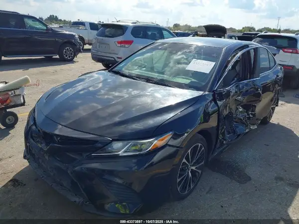 4T1B11HK9KU714265 2019 TOYOTA CAMRY - Image 2