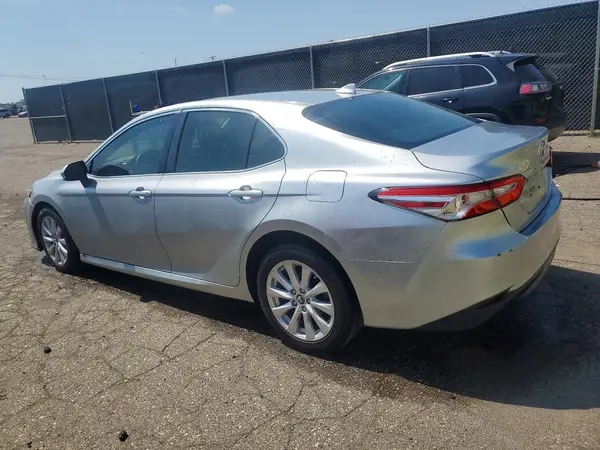 4T1B11HK9KU718106 2019 TOYOTA CAMRY - Image 2