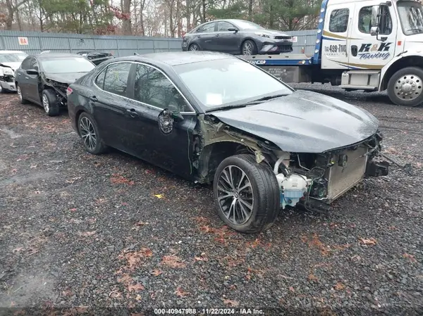 4T1B11HK9KU719496 2019 TOYOTA CAMRY - Image 1