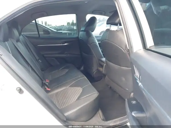 4T1B11HK9KU721409 2019 TOYOTA CAMRY - Image 8