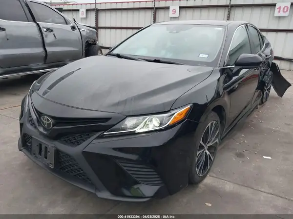 4T1B11HK9KU722365 2019 TOYOTA CAMRY - Image 2