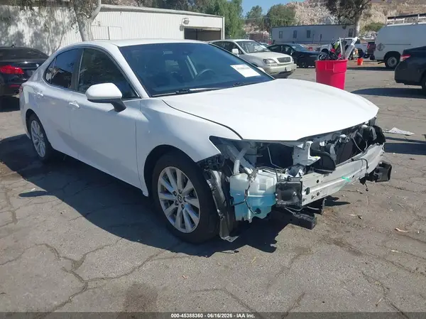 4T1B11HK9KU724388 2019 TOYOTA CAMRY - Image 1
