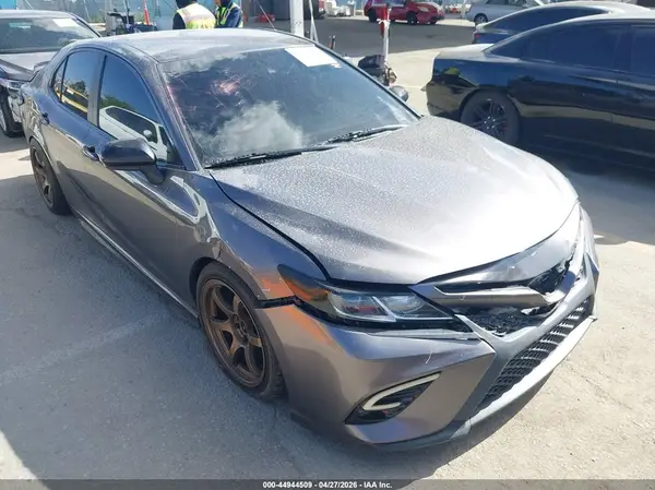 4T1B11HK9KU724441 2019 TOYOTA CAMRY - Image 1
