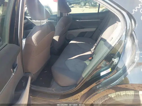 4T1B11HK9KU725556 2019 TOYOTA CAMRY - Image 8