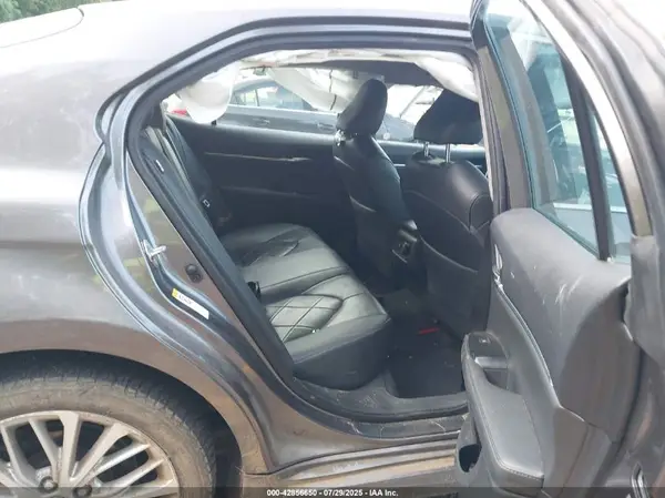 4T1B11HK9KU727016 2019 TOYOTA CAMRY - Image 8
