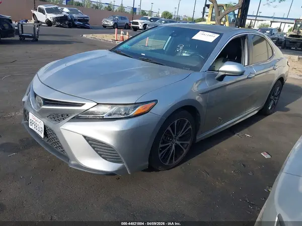 4T1B11HK9KU739098 2019 TOYOTA CAMRY - Image 2