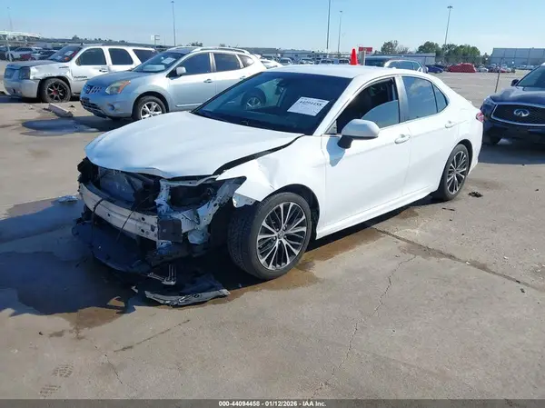 4T1B11HK9KU741305 2019 TOYOTA CAMRY - Image 2