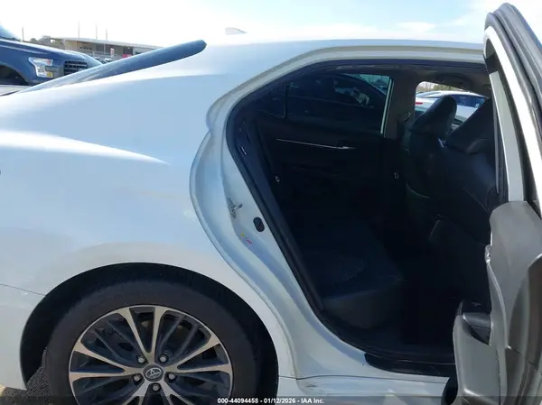 4T1B11HK9KU741305 2019 TOYOTA CAMRY - Image 8