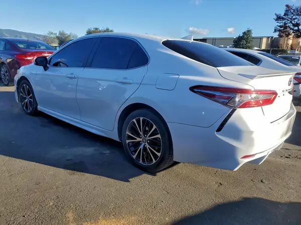 4T1B11HK9KU741496 2019 TOYOTA CAMRY - Image 2