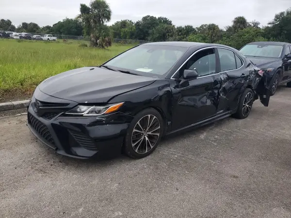 4T1B11HK9KU741868 2019 TOYOTA CAMRY - Image 1