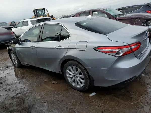 4T1B11HK9KU743670 2019 TOYOTA CAMRY - Image 2