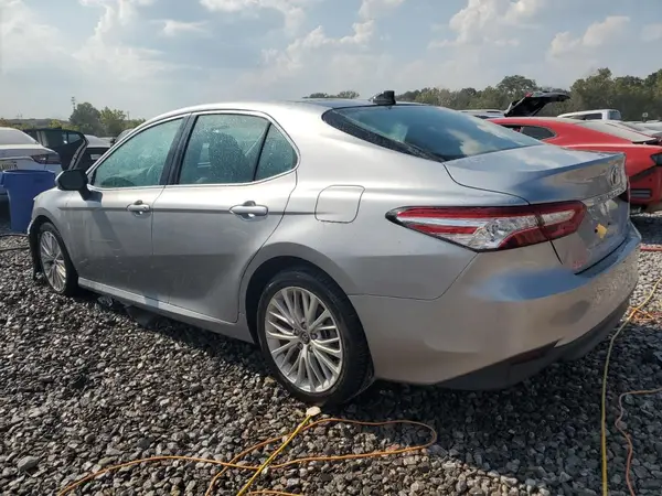 4T1B11HK9KU745063 2019 TOYOTA CAMRY - Image 2