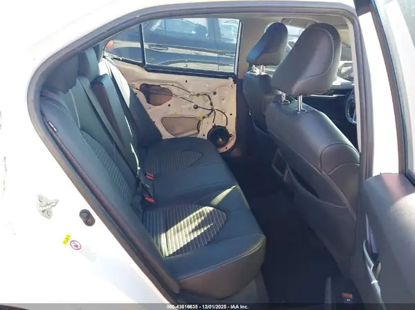 4T1B11HK9KU745368 2019 TOYOTA CAMRY - Image 8