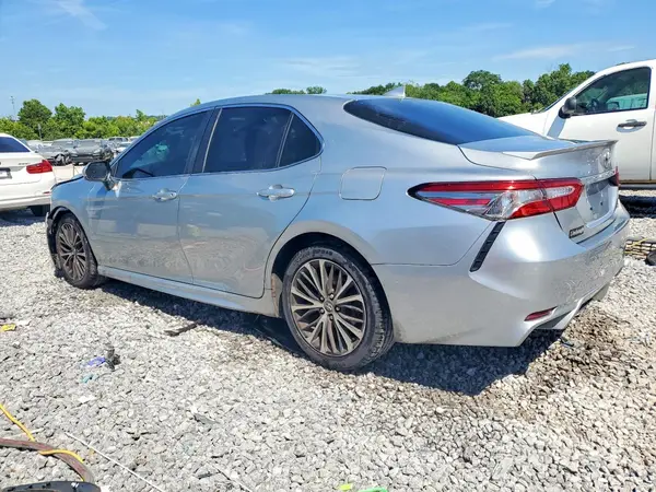 4T1B11HK9KU747122 2019 TOYOTA CAMRY - Image 2