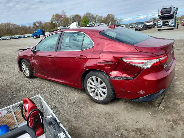 4T1B11HK9KU749212 2019 TOYOTA CAMRY - Image 2