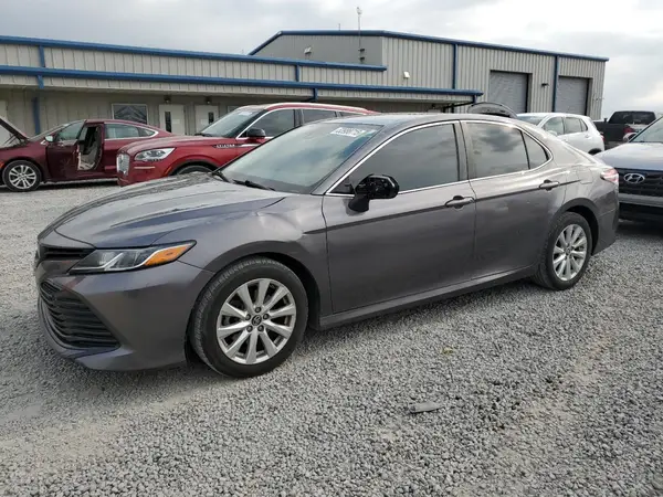 4T1B11HK9KU750733 2019 TOYOTA CAMRY - Image 1