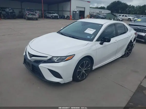 4T1B11HK9KU751574 2019 TOYOTA CAMRY - Image 2