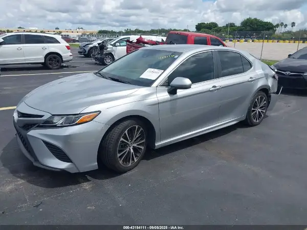 4T1B11HK9KU753339 2019 TOYOTA CAMRY - Image 2