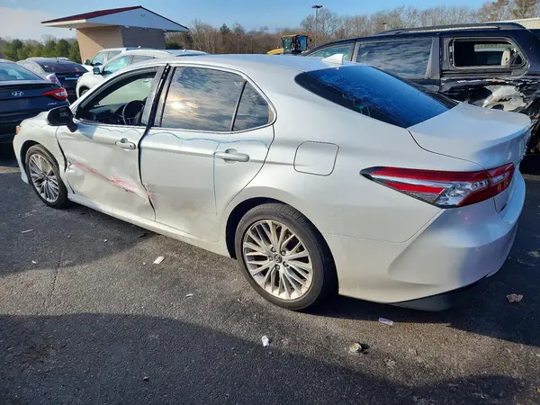 4T1B11HK9KU754345 2019 TOYOTA CAMRY - Image 2