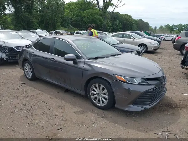 4T1B11HK9KU756032 2019 TOYOTA CAMRY - Image 1