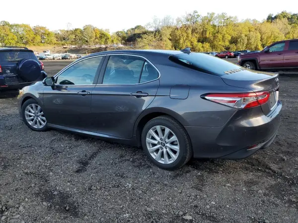4T1B11HK9KU761649 2019 TOYOTA CAMRY - Image 2