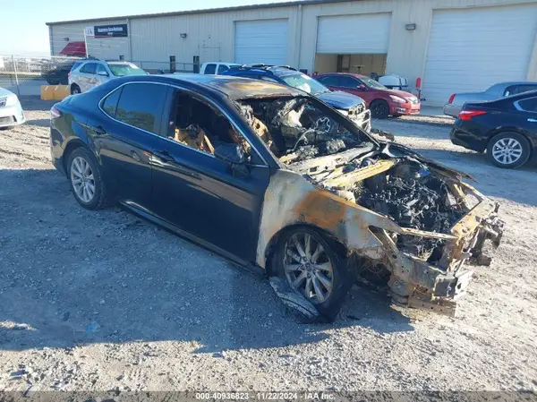 4T1B11HK9KU764504 2019 TOYOTA CAMRY - Image 1