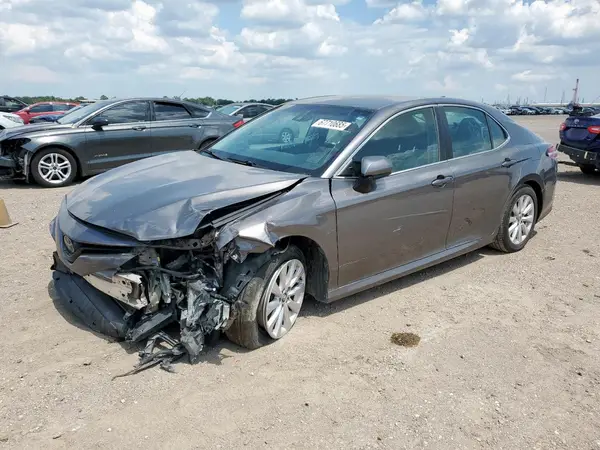 4T1B11HK9KU769072 2019 TOYOTA CAMRY - Image 1