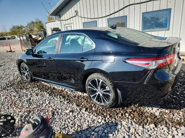 4T1B11HK9KU769198 2019 TOYOTA CAMRY - Image 2