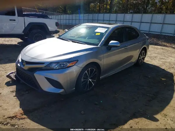 4T1B11HK9KU771954 2019 TOYOTA CAMRY - Image 2