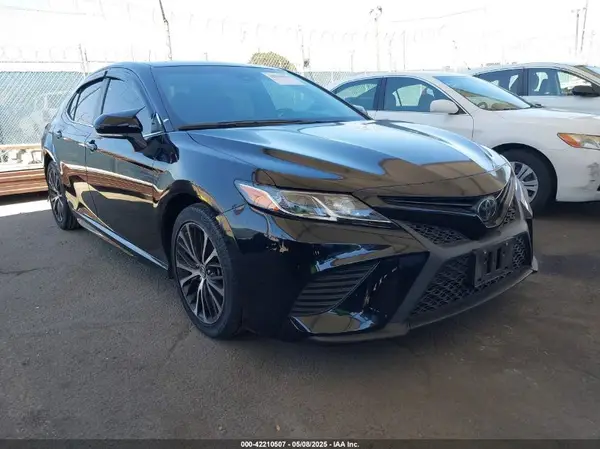 4T1B11HK9KU772182 2019 TOYOTA CAMRY - Image 1