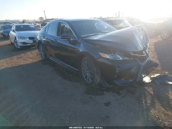 4T1B11HK9KU774496 2019 TOYOTA CAMRY - Image 1