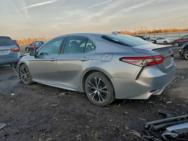 4T1B11HK9KU775714 2019 TOYOTA CAMRY - Image 2