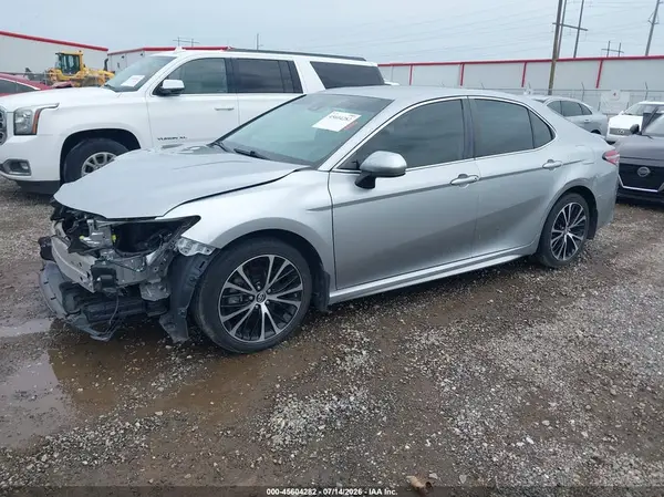 4T1B11HK9KU778323 2019 TOYOTA CAMRY - Image 2