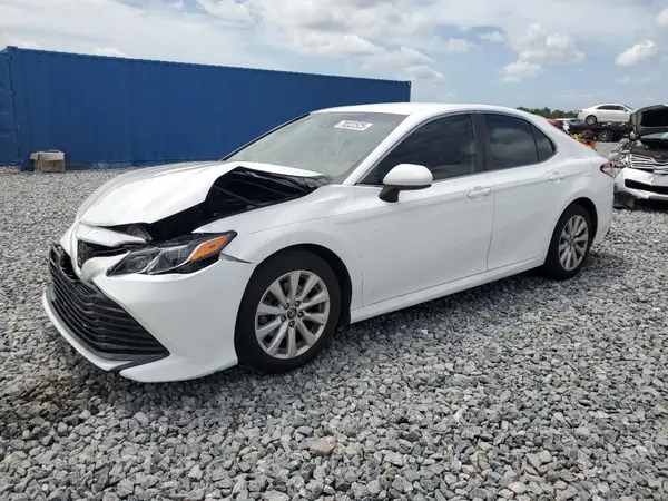 4T1B11HK9KU780511 2019 TOYOTA CAMRY - Image 1