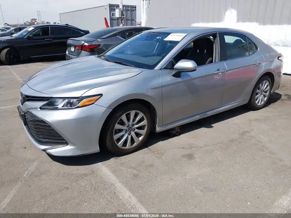 4T1B11HK9KU781920 2019 TOYOTA CAMRY - Image 2