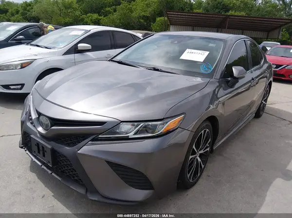 4T1B11HK9KU782081 2019 TOYOTA CAMRY - Image 2