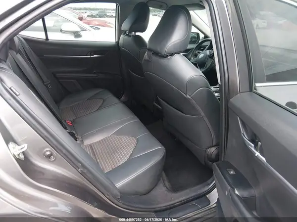 4T1B11HK9KU782081 2019 TOYOTA CAMRY - Image 8