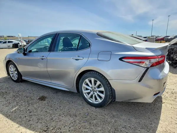 4T1B11HK9KU783196 2019 TOYOTA CAMRY - Image 2