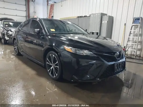 4T1B11HK9KU784946 2019 TOYOTA CAMRY - Image 1