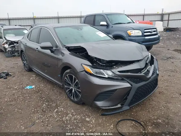 4T1B11HK9KU785403 2019 TOYOTA CAMRY - Image 1