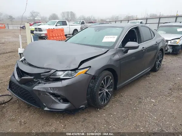 4T1B11HK9KU785403 2019 TOYOTA CAMRY - Image 2