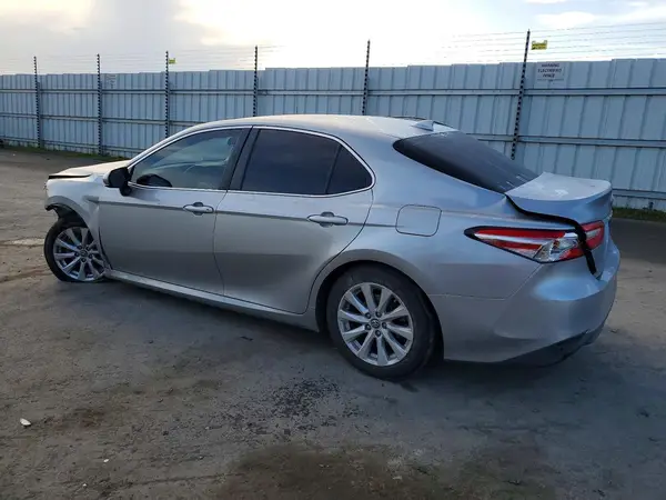 4T1B11HK9KU788642 2019 TOYOTA CAMRY - Image 2