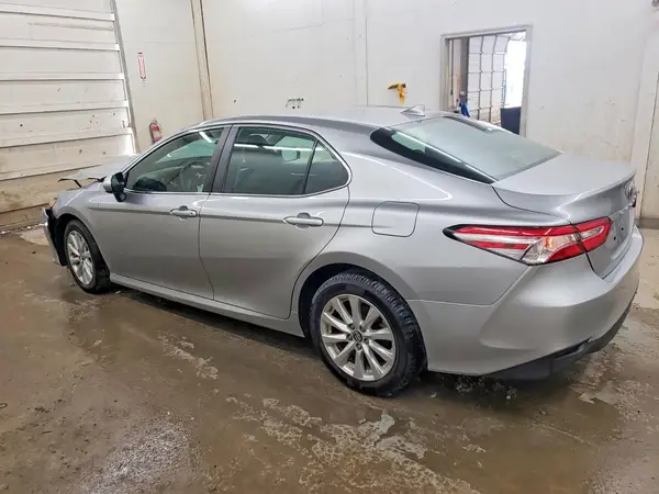 4T1B11HK9KU790116 2019 TOYOTA CAMRY - Image 2