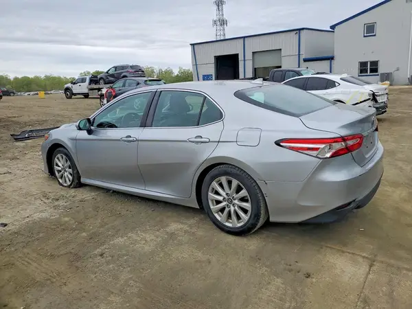 4T1B11HK9KU790889 2019 TOYOTA CAMRY - Image 2