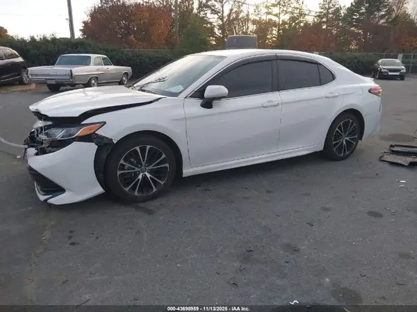 4T1B11HK9KU792030 2019 TOYOTA CAMRY - Image 2